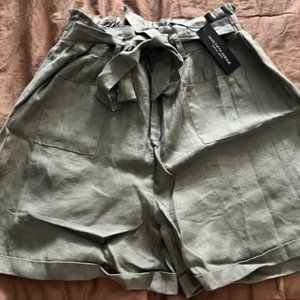 High Waisted Linen Short with cute bow tie - Never been worn